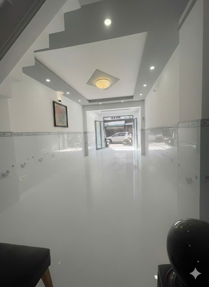 NHÀ ĐẸP KHU VIP Q11 – MẶT TIỀN KINH DOANH ĐƯỜNG 10M – LẠC LONG QUÂN – 4 TẦNG - 14.88 TỶ