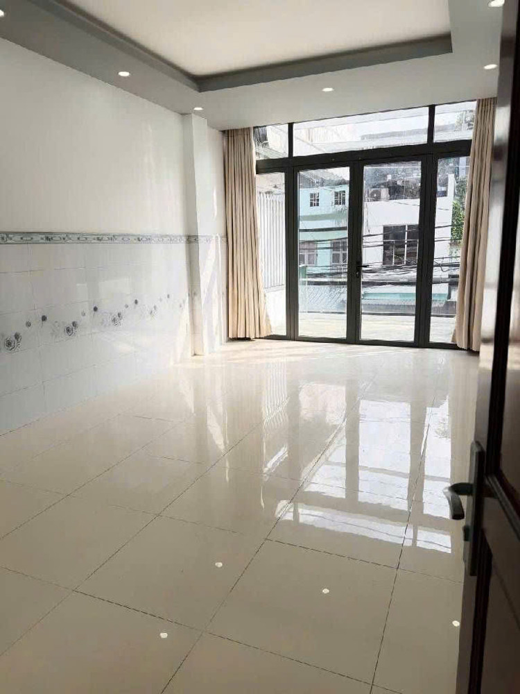 NHÀ ĐẸP KHU VIP Q11 – MẶT TIỀN KINH DOANH ĐƯỜNG 10M – LẠC LONG QUÂN – 4 TẦNG - 14.88 TỶ