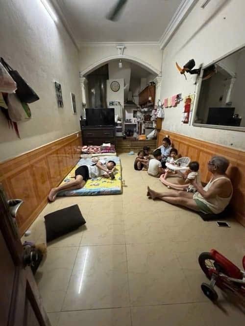 Bán Nhà  Hoàng Hoa Thám 26m2.  4 tầng. mặt tiền 3.1m. giá 6.988 Tỷ Ba Đình Hà Nội