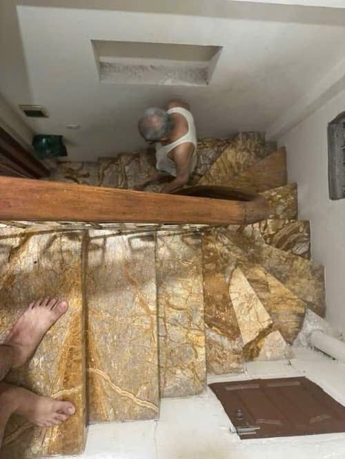 Bán Nhà  Hoàng Hoa Thám 26m2.  4 tầng. mặt tiền 3.1m. giá 6.988 Tỷ Ba Đình Hà Nội