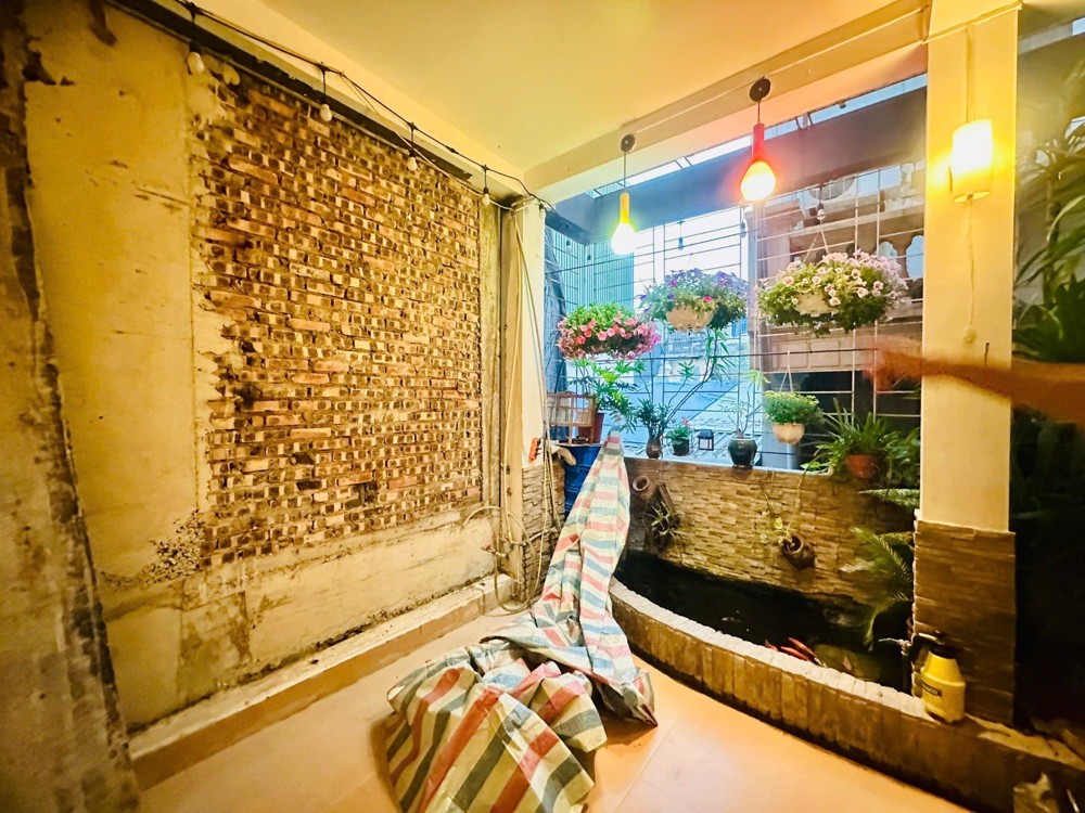 Bán Nhà Phúc Xá 24/43m2  5 tầng. mặt tiền 10m. giá 7.9 Tỷ Ba Đình Hà Nội