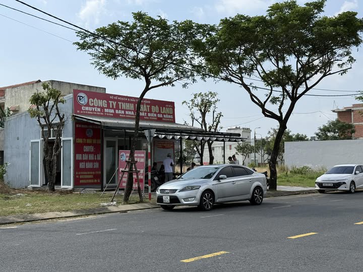 💥ĐÃ TÌM RA💥 
Lô đất đường LÊ NHƯ HỔ rẻ nhất thị trường