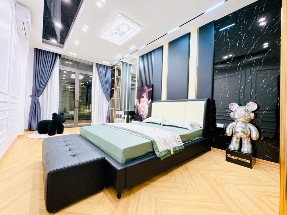 trần duy hưng 52m x6 tầng thang máy,ngõ thông KD,1 nhà ra phố,ô tô đỗ cửa 16,9 tỷ