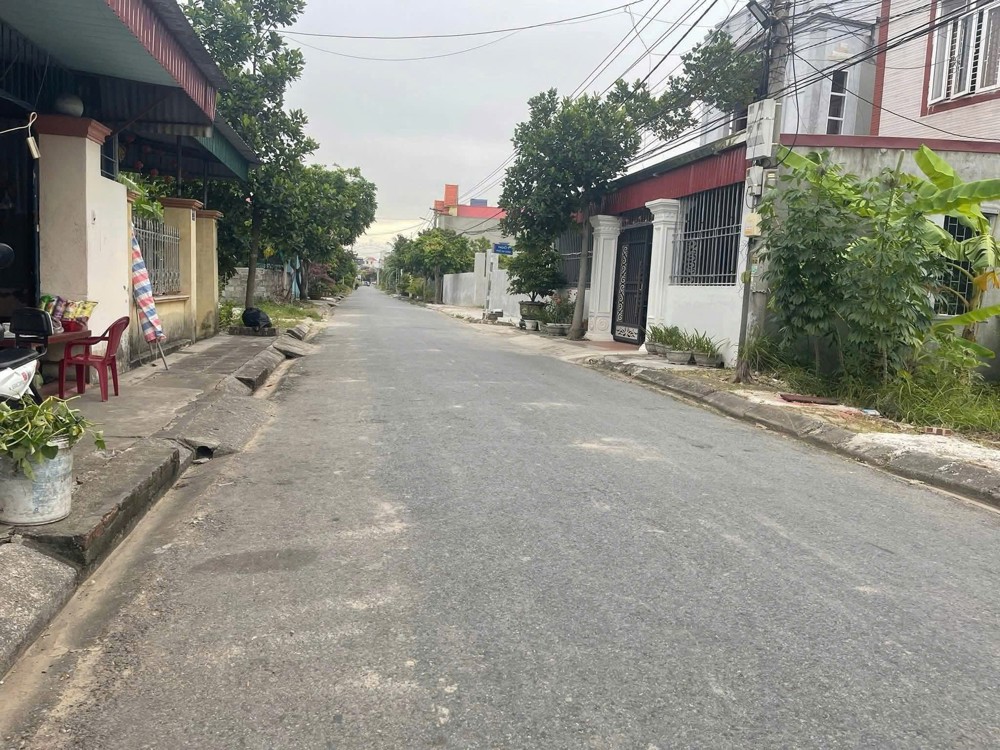 LÔ 250M² – NGANG 10M – CHIA 2 LÔ ĐẸP – ĐƯỜNG 11M TỔ 12 HÒA NGHĨA – GIÁ HIẾM 18,X TRIỆU/M²  ZALO