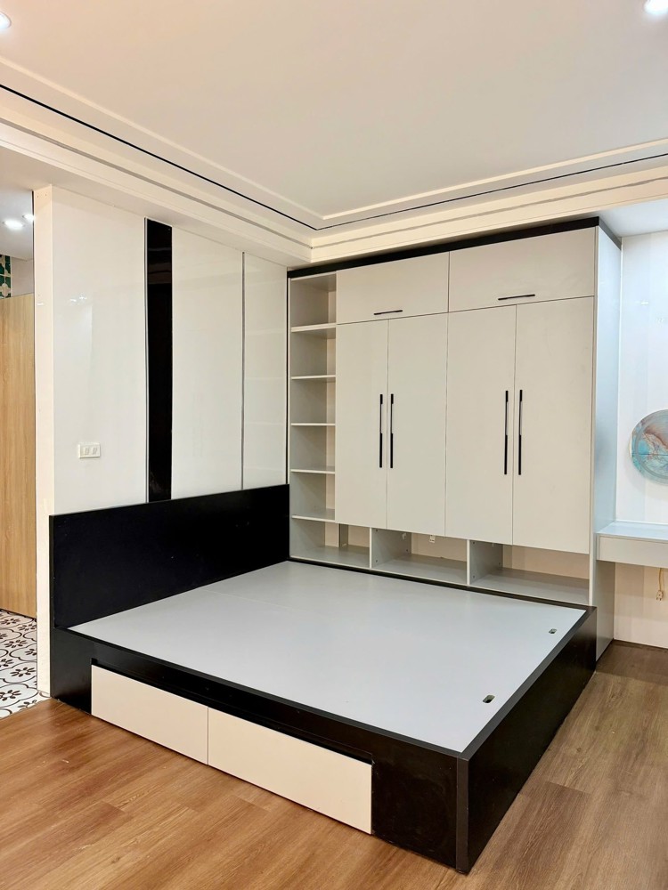 XUÂN LA 6 TẦNG THANG MÁY 40M, MT5,1M 11 TỶ- CÓ PCCC - NỘI THẤT SIÊU ĐẸP - MẶT TIỀN RỘNG - NHÀ