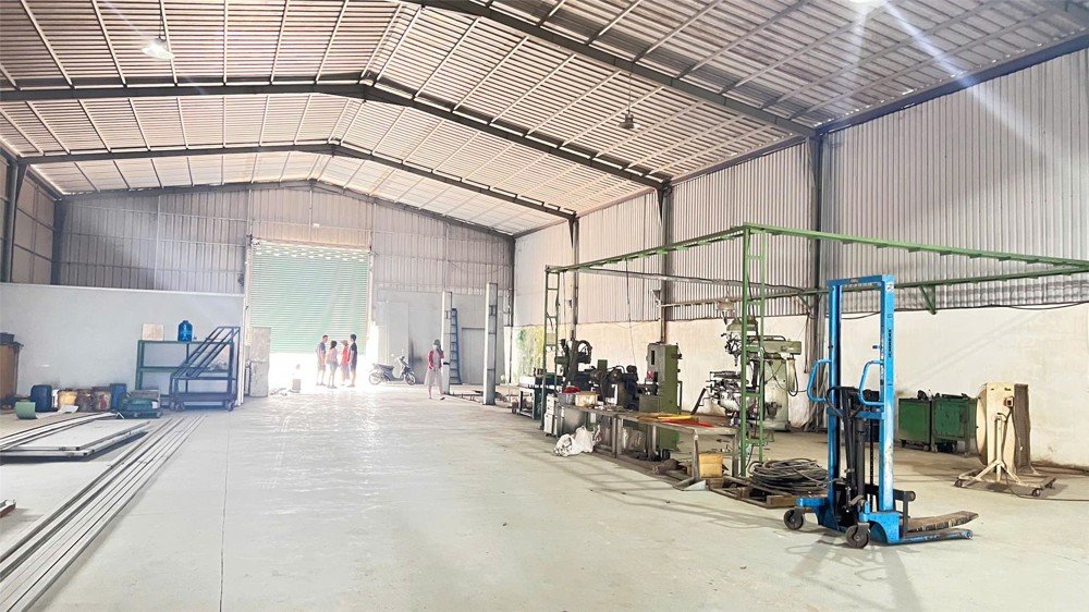 XT657 cho thuê nhà xưởng sản xuất, kho hàng, ưu tiên SX gia công nhẹ, có PC vách tường