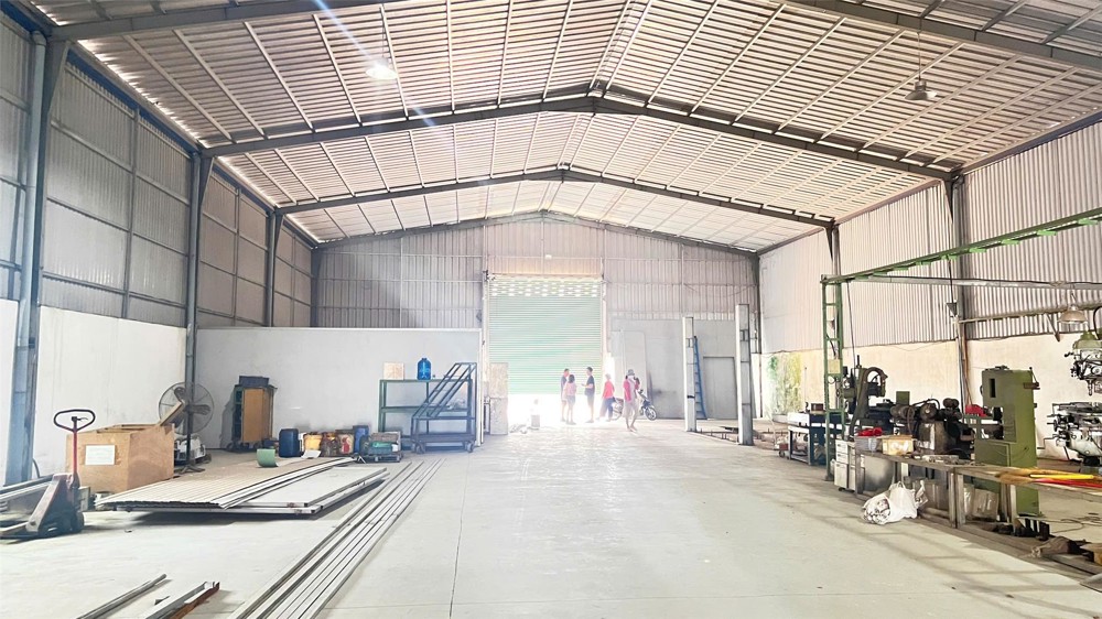 XT657 cho thuê nhà xưởng sản xuất, kho hàng, ưu tiên SX gia công nhẹ, có PC vách tường