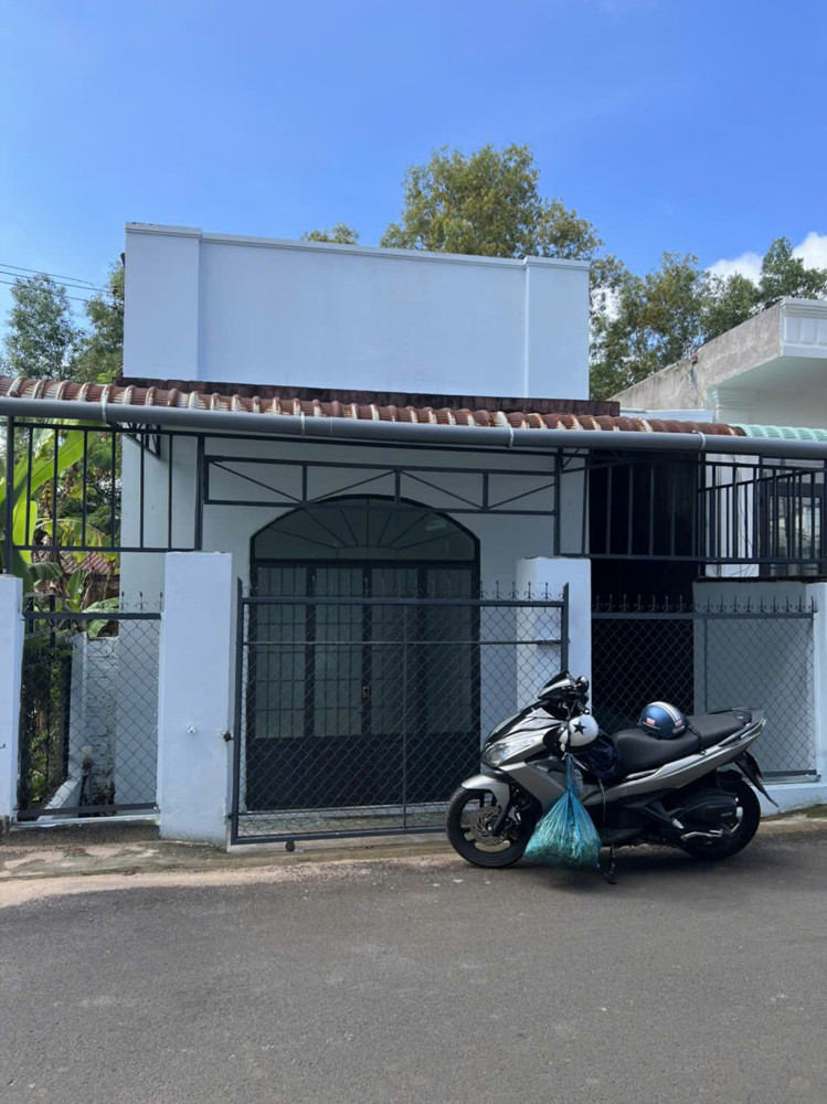 Bán nhà đường số 15,suối nghệ
Giá 1,450
Ngang 6m × 22m