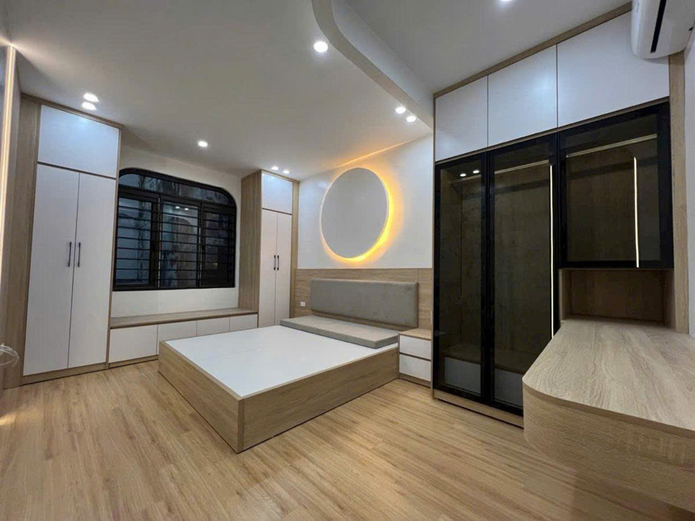 Bán nhà Đức Giang 53m 3 tầng 2 thoáng thông bàn cờ hơn 8 tỷ