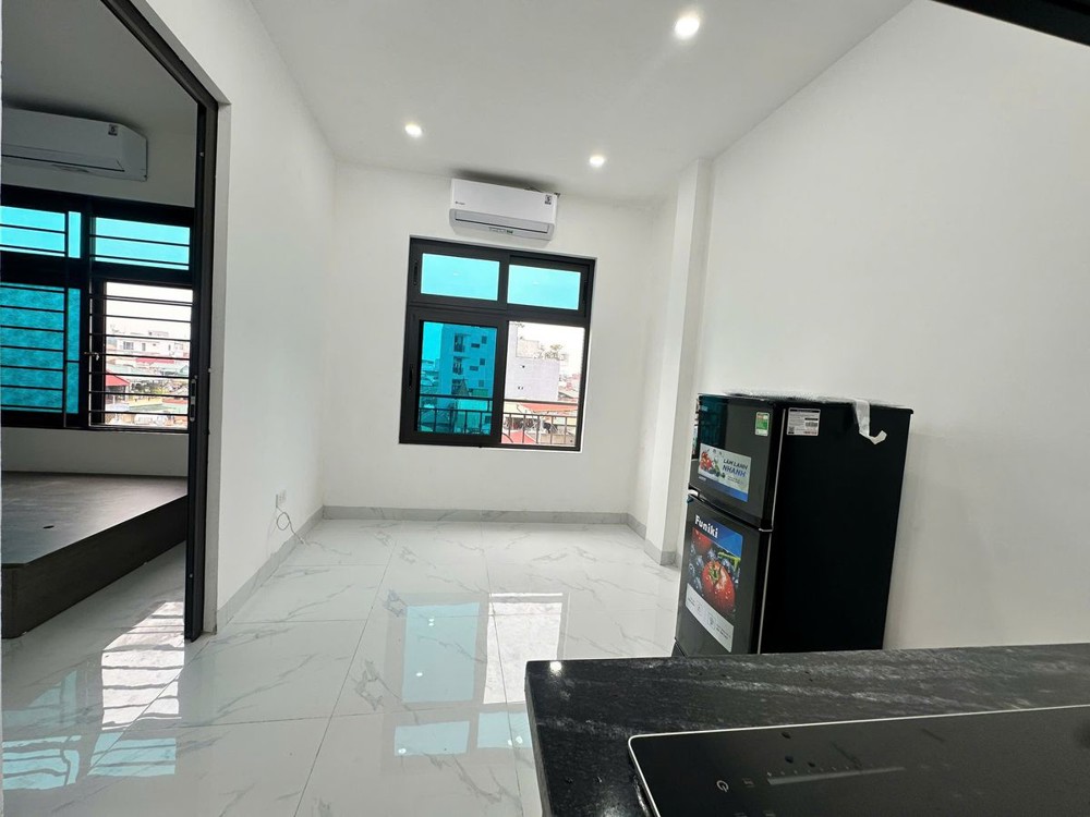 BÁN CĂN HỘ DÒNG TIỀN Phố Hào Nam Đống đa,8 tầng 17 phòng studio,24.8 tỷ