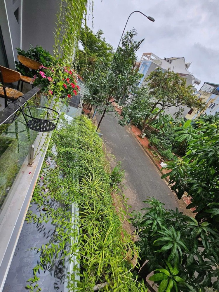 Bán nhà 4 tầng tại đường số 16, KDC Nam Long, Phước Long B, Q.9, TP HCM. DT 90m2, 4 tầng SH. Giá