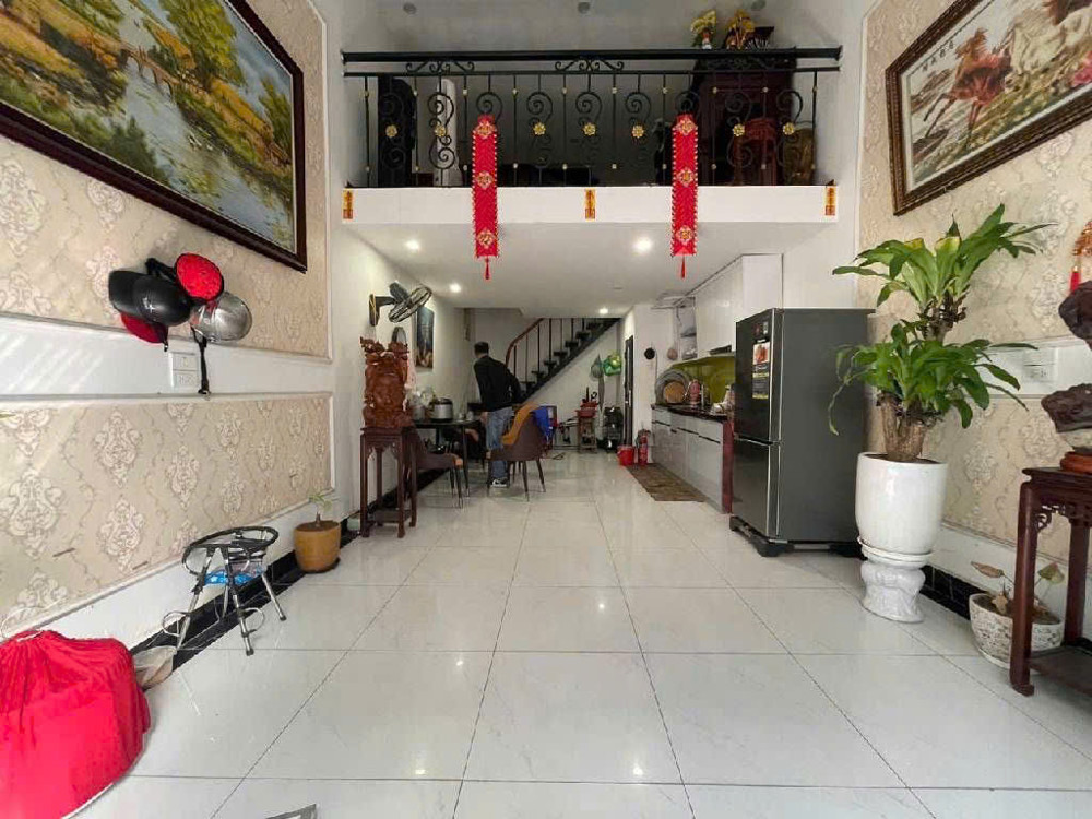 BÁN NHÀ NGUYỄN TRÃI – THANH XUÂN -10M  Ô TÔ  – 36M² x 3,5 TẦNG – GIÁ 8,5 TỶ 3 NGỦ ĐỦ CÔNG NĂNG –