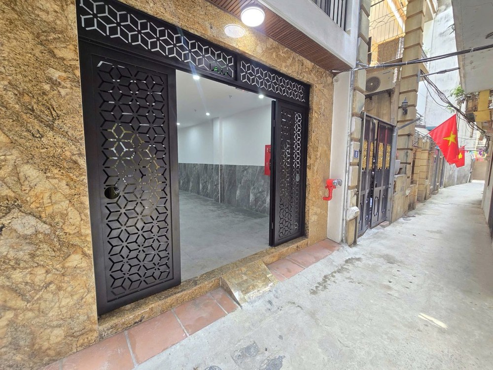 BÁN CĂN HỘ DÒNG TIỀN Đường Láng 70 m2 X 7 Tầng 18 phòng 26 Tỷ Đống Đa Hà Nội