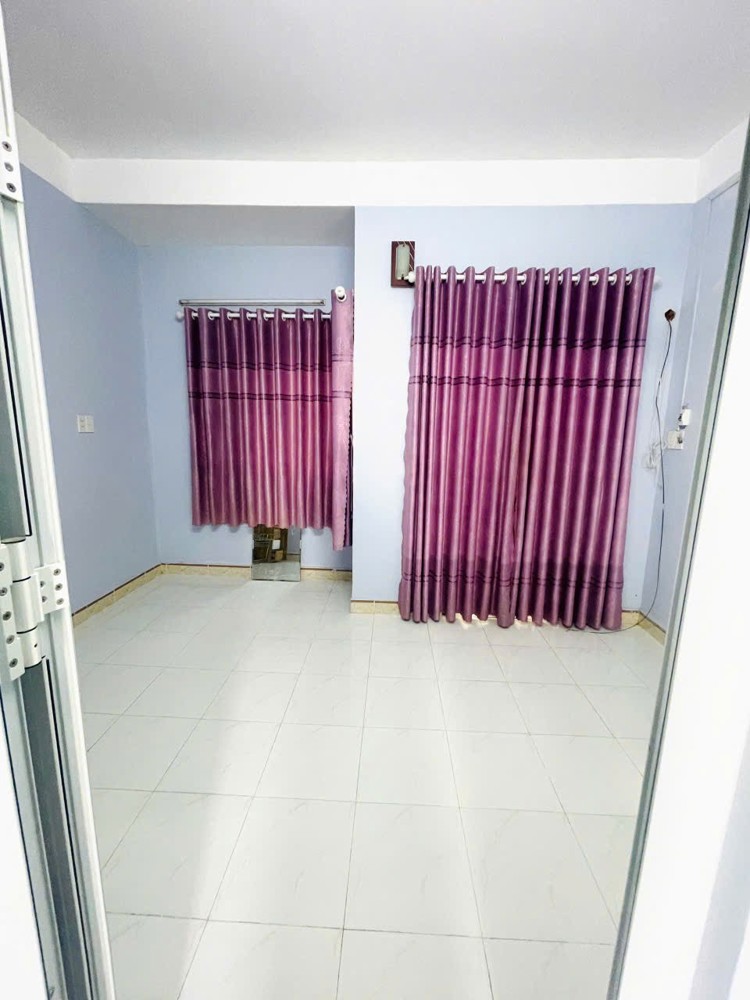 NHÀ ĐẸP- GIÁ TỐT chính chủ cần bán nhanh căn nhà vị trí đẹp tại huyện Nhà Bè, TPHCM