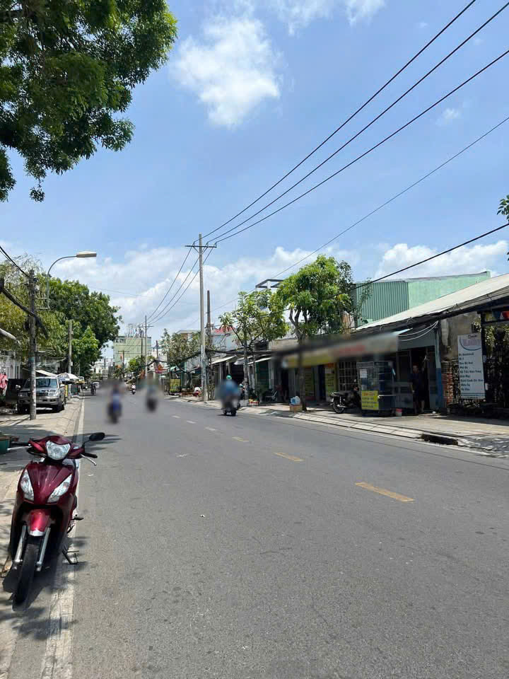 Nhà mặt tiền đường Phạm Thế Hiển Phường 7 Quận 8