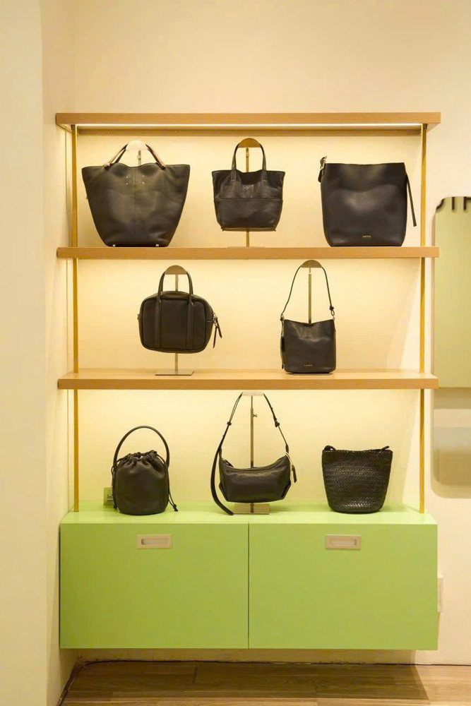 SANG NHƯỢNG CỬA HÀNG CẦU GIẤY, HÀ NỘI – GIÁ TỐT CHO NGƯỜI MUỐN LÀM NGAY