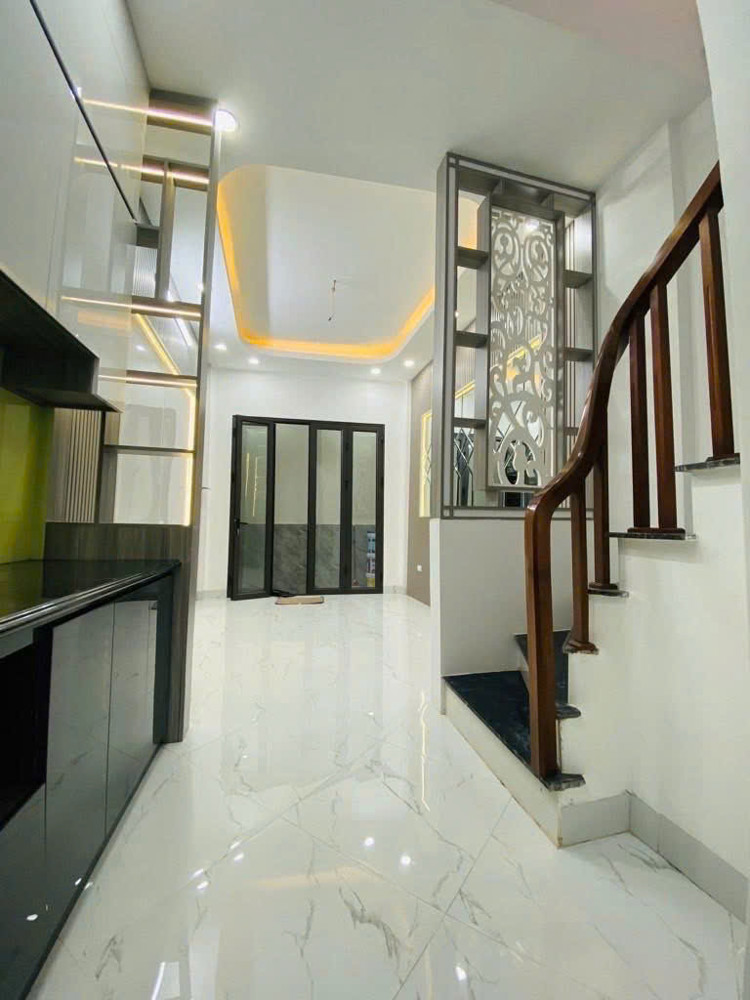 CHỦ NHÀ CẦN BÁN GẤP CĂN 55M2 , CHUYỂN VỀ NƠI KHÁC SINH SỐNG , NHÀ BÁN TẠI YÊN HÒA , CẦU GIẤY 