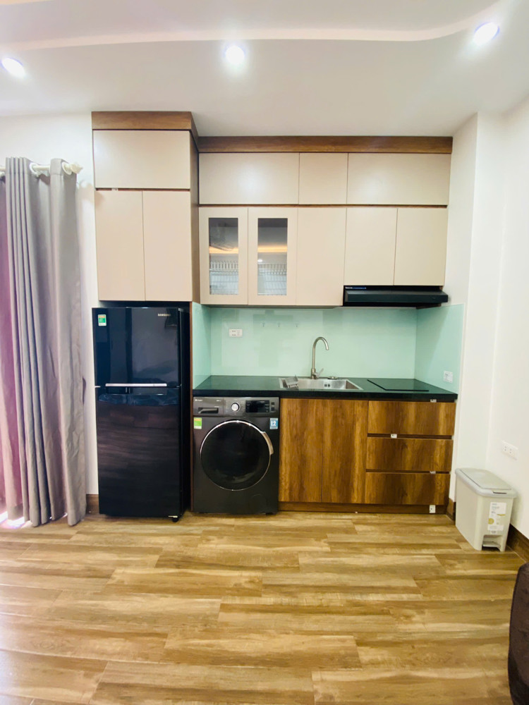 Cho Thuê Ccmn thoáng sáng ban công 169 Cự Lộc, Thanh Xuân ngã tư sở