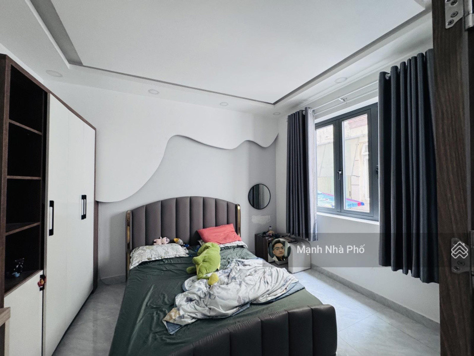 BÁN NHÀ HOÀNG HOA THÁM P5 PHÚ NHUẬN 4 TẦNG FULL NT 5PN 36m² 6.5T TL