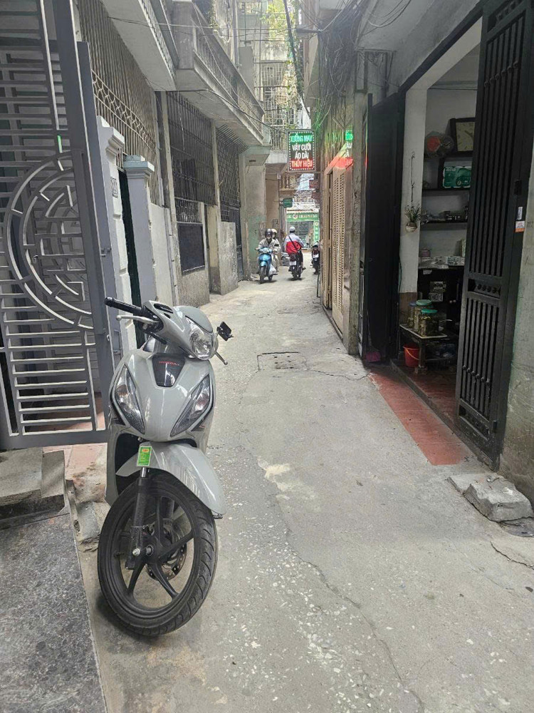 BÁN CĂN VỊ TRÍ SIÊU ĐẸP - TRUNG TÂM ĐỐNG ĐA - 4 TẦNG SẠCH SẼ - GIAO THÔNG THUẬN TIỆN - GIÁ HƠN 9 TỶ