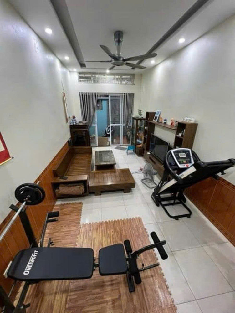 BÁN NHÀ TRƯỜNG TRINH - GIAO THÔNG THUẬN TIỆN - GẦN TRƯỜNG HỌC + BỆNH VIỆN -GIÁ NHÚ 10 TỶ