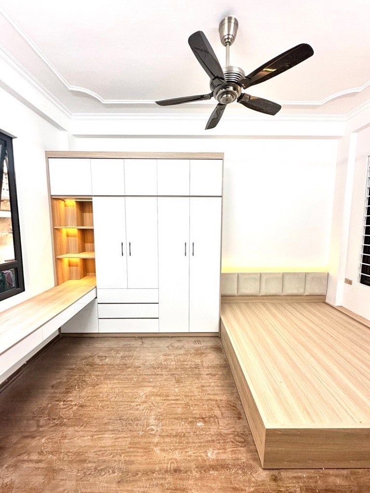 hoàng hoa thám 25m x4 tầng 6,89 tỷ 10m ô tô,20m ra phố,2 mặt ngõ,nhà đẹp