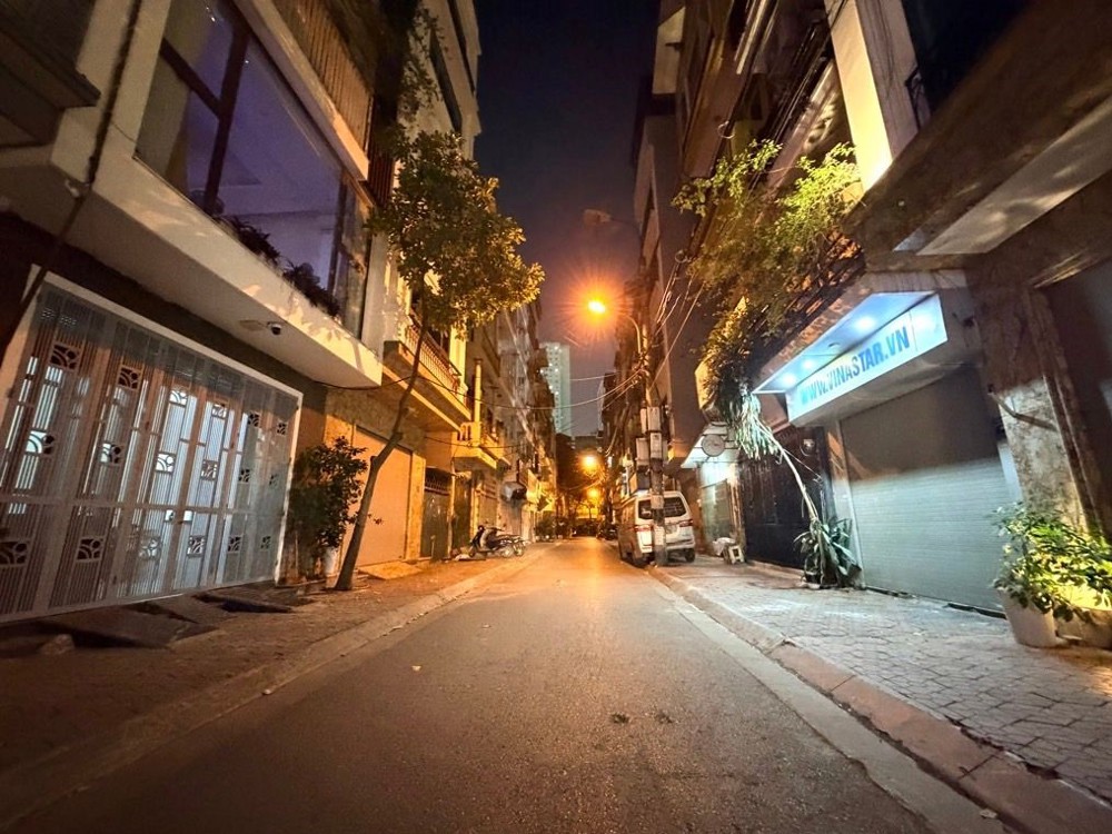 Bán nhà đường Láng_7 chỗ ngủ nhà_ mt rộng_55m2_giá chào 14 tỷ