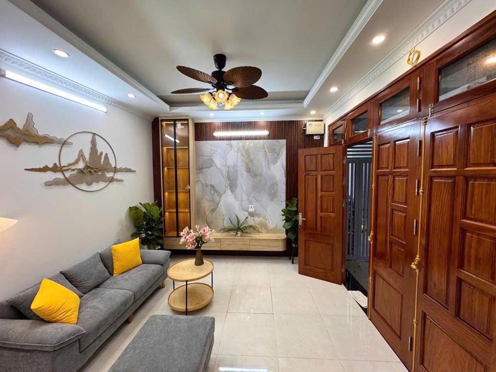 BÁN NHÀ LÂM DU LONG BIÊN,OTO ĐỖ CỔNG,VIEW HỒ ,MỚII TINH,38M NHỈNH 9 TỶ