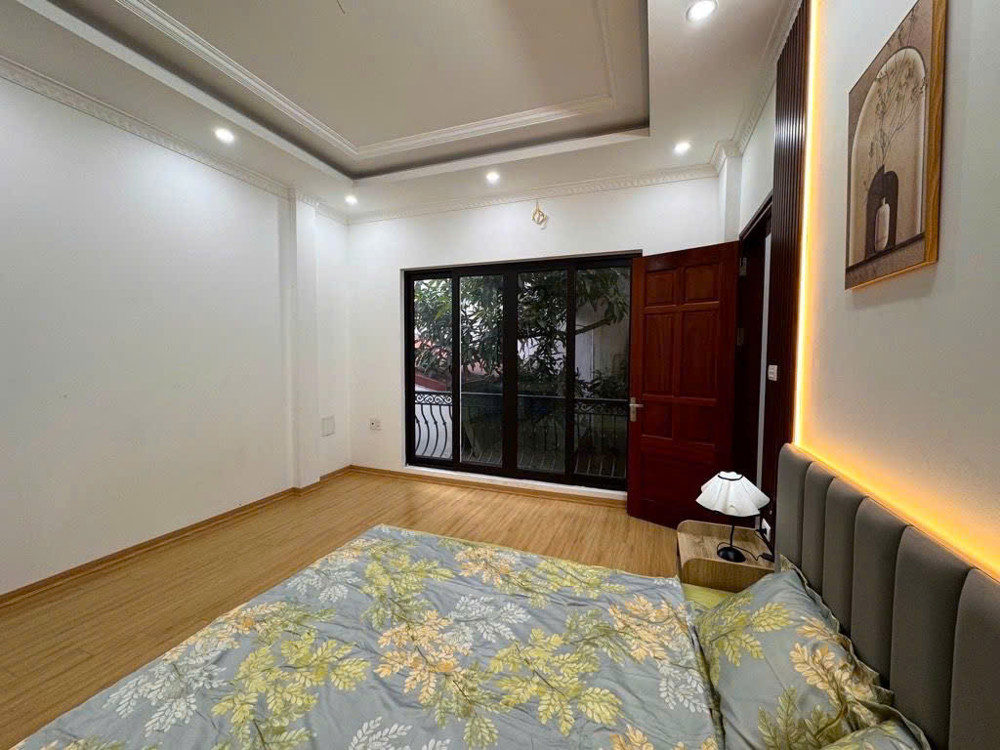 BÁN NHÀ LÂM DU LONG BIÊN,OTO ĐỖ CỔNG,VIEW HỒ ,MỚII TINH,38M NHỈNH 9 TỶ