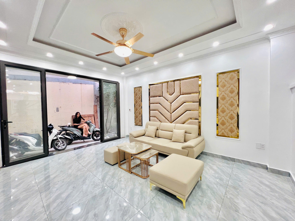 Bán Nhà Đẹp 4 Tầng Tại Văn Cao, Hải Phòng – Sân Cổng Rộng – Nhà Độc Lập – Giá Tốt Cho Đầu Tư