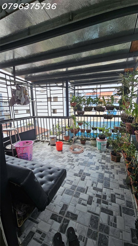 💥 Giá tốt 3.18 Tỷ – Nhà 2 Lầu + Sân Thượng, P3 Q8, SH riêng