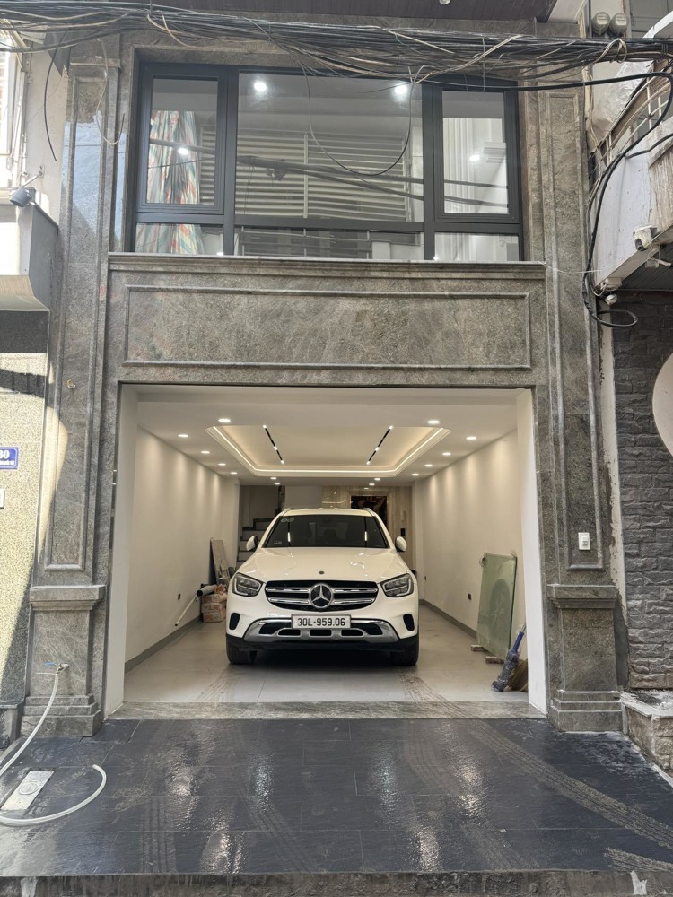 BÁN NHÀ HOÀNG QUỐC VIỆT CẦU GIÁY 8 TẦNG THANG MÁY PHÂN LÔ VỈA HÈ Ô TÔ KINH DOANH 23 TỶ