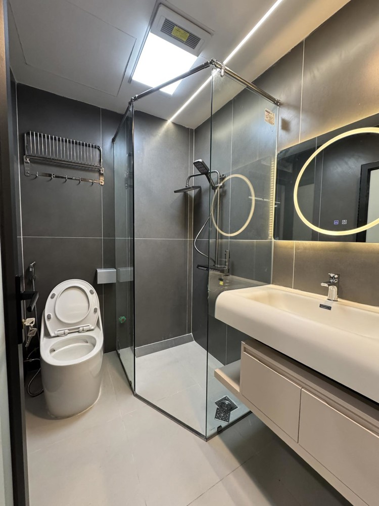 BÁN NHÀ HOÀNG QUỐC VIỆT CẦU GIÁY 8 TẦNG THANG MÁY PHÂN LÔ VỈA HÈ Ô TÔ KINH DOANH 23 TỶ