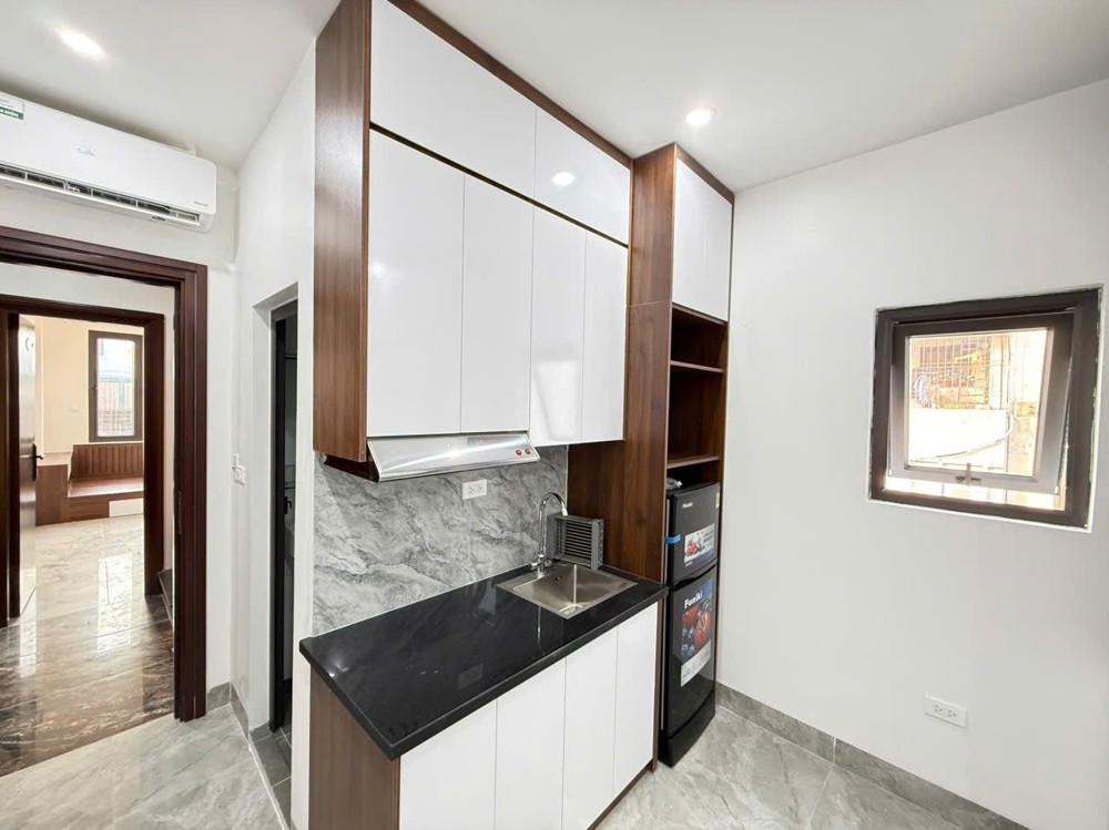 Bán Nhà Trung Tả 70m2.  6 tầng. mặt tiền 6.6m. giá 15.9 tỷ Đống Đa Hà Nội