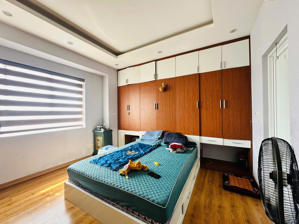 Chính chủ bán căn hộ C14 Tố Hữu 3n2vs 91m nhỉnh 7 tỷ lô góc tầng trung lh 0982685739