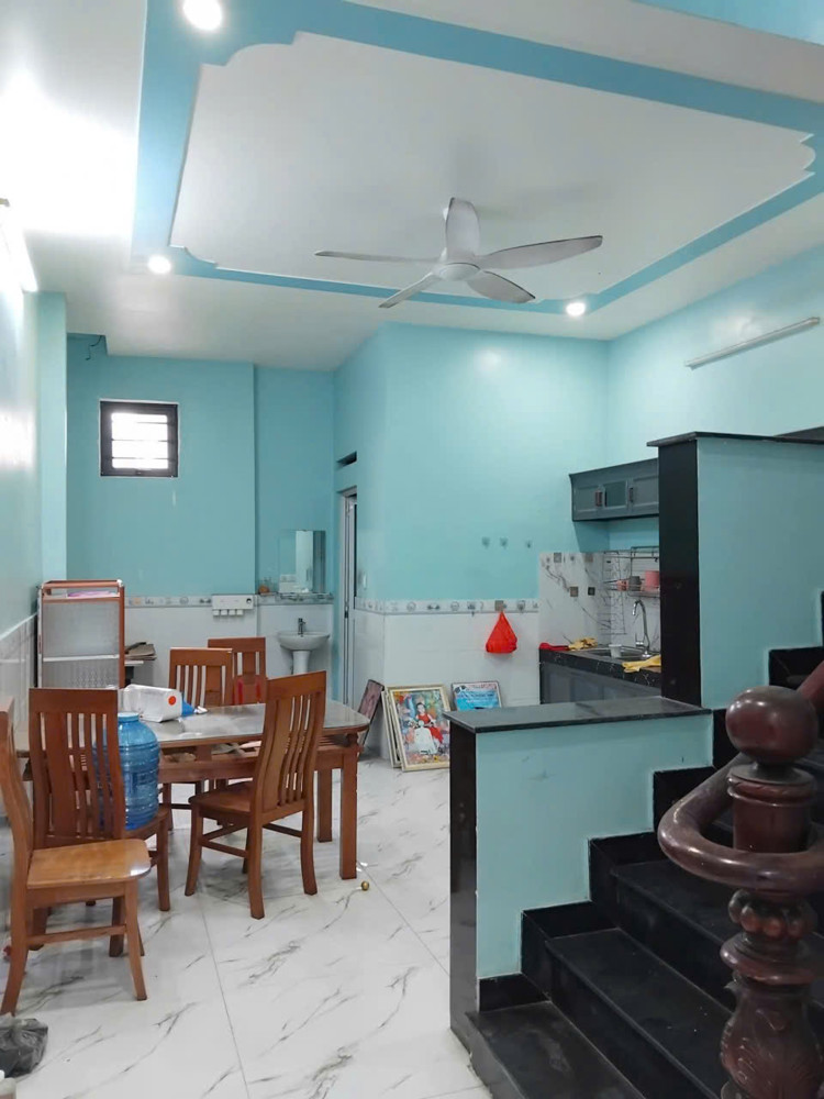 Bán nhà 3 Tầng Đông Hòa,SHR đường xe hơi, gần BigC Go Dĩ An,giá rẻ