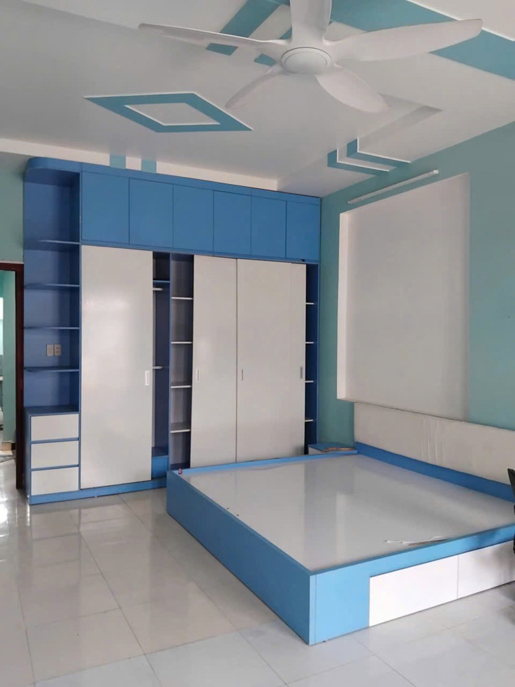 Bán nhà 3 Tầng Đông Hòa,SHR đường xe hơi, gần BigC Go Dĩ An,giá rẻ