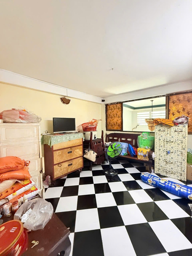 Ngộp NH - Hẻm 6M - Nguyễn Đình Chiểu - Quận 3 - 5 tầng BTCT - 5PN - Giá