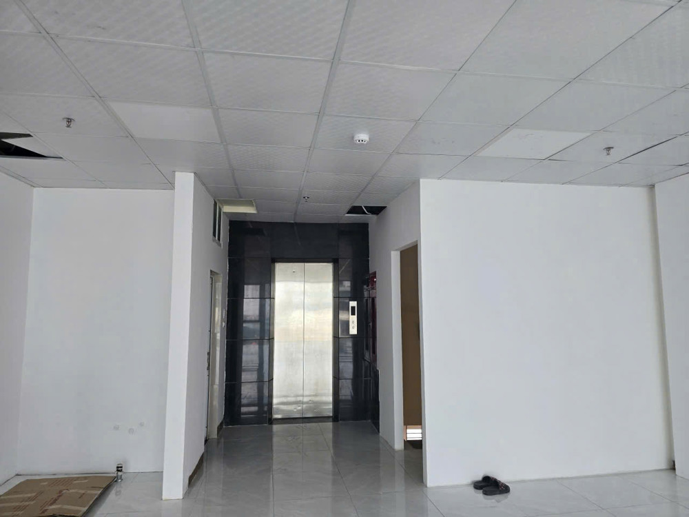 CHO THUÊ VĂN PHÒNG TẠI TÒA NHÀ 7 TẦNG – MẶT ĐƯỜNG QUỐC LỘ 32