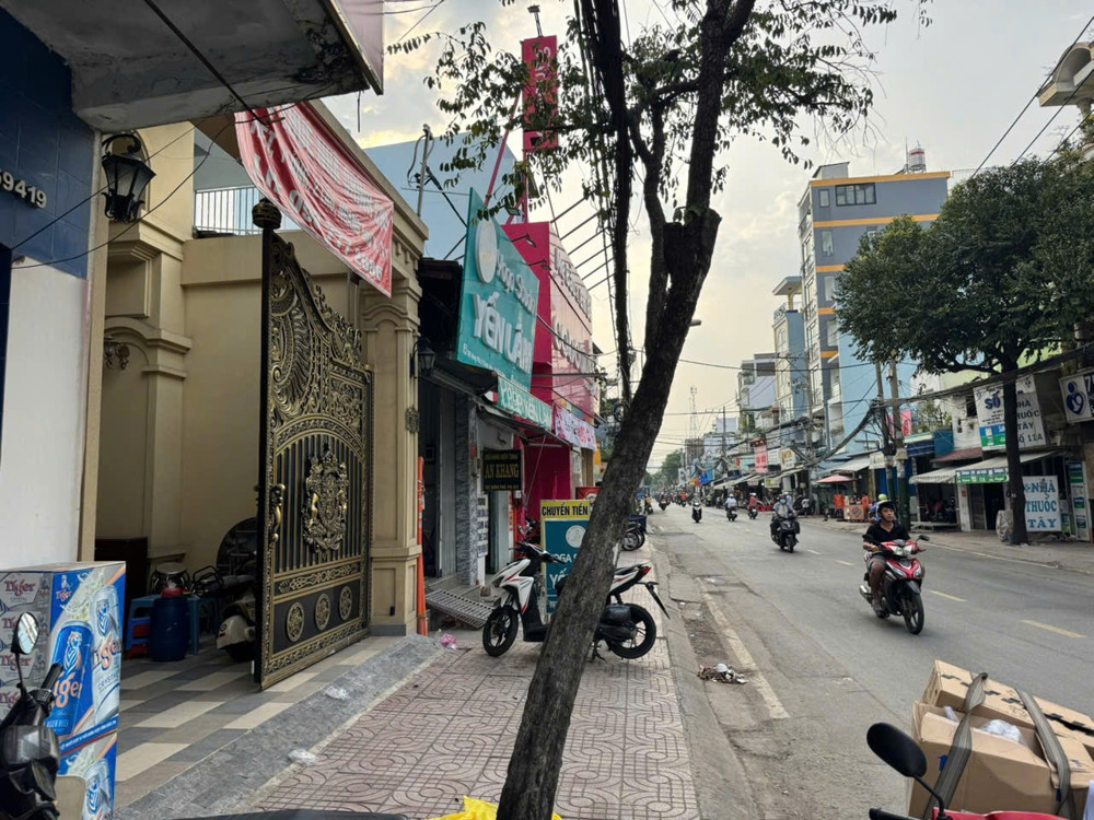 BÁN NHÀ MẶT TIỀN KINH DOANH TẠI - ĐƯỜNG HƯNG PHÚ - QUẬN 8