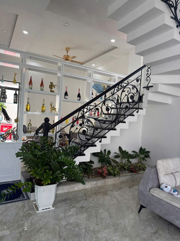 CHÍNH CHỦ BÁN BIỆT THỰ HIỆN ĐẠI HÓC MÔN – NGANG 10M ĐẲNG CẤP, GIÁ CHỈ 7.5 TỶ!