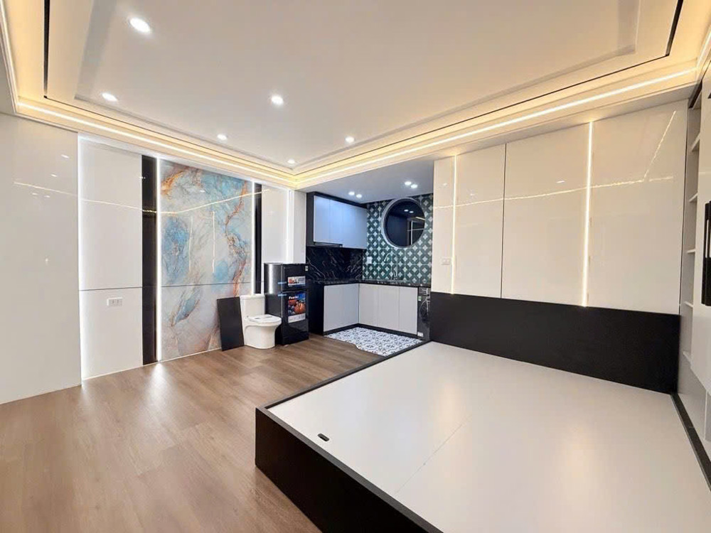 Nhà Xuân La 39m, 6 tầng, thang máy, full đồ, đường trước nhà 3m, ra oto 20m!