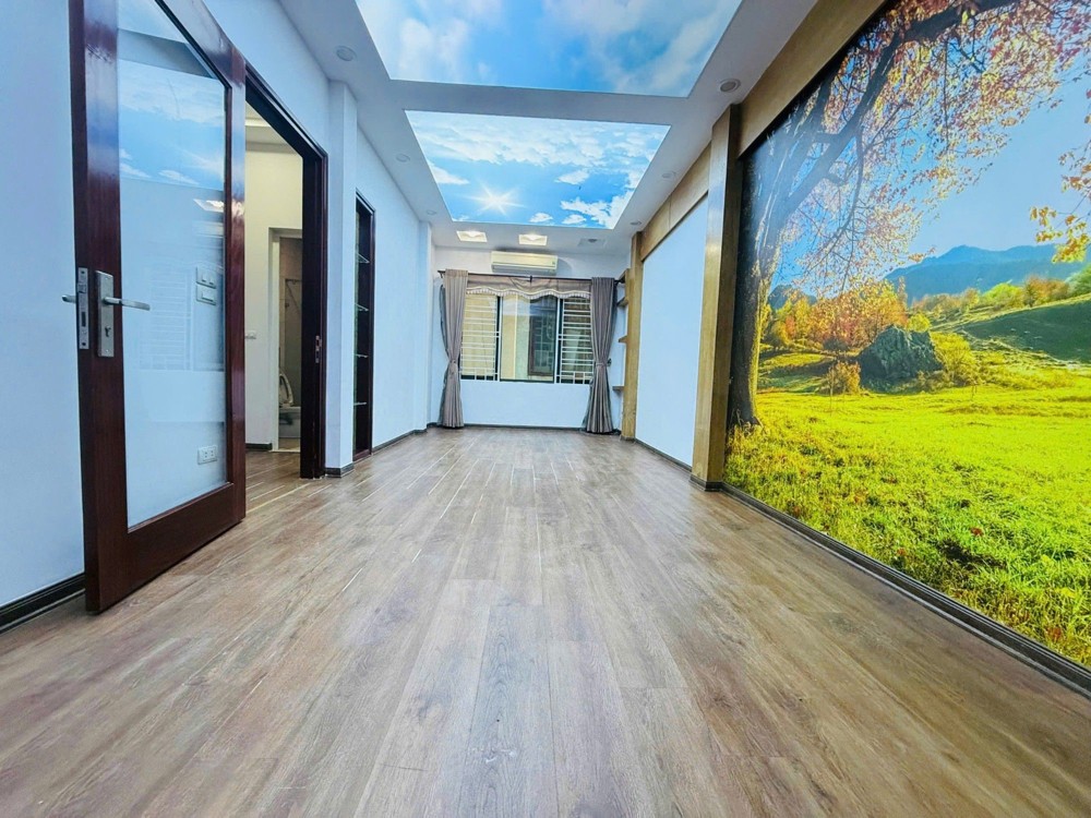 Bán Nhà Hồ Đắc Di 39m2. 6 tầng. mặt tiền 5.3m. giá 12.6 Tỷ Đống Đa Hà Nội