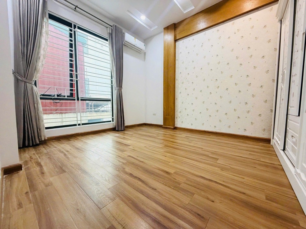 Bán Nhà Hồ Đắc Di 39m2. 6 tầng. mặt tiền 5.3m. giá 12.6 Tỷ Đống Đa Hà Nội