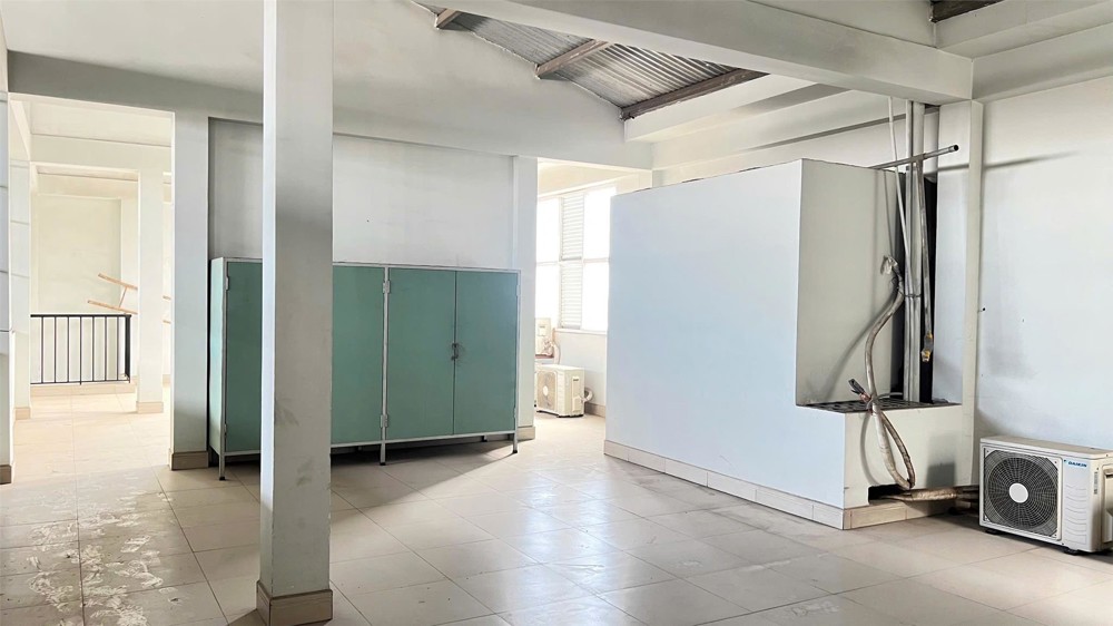 NP960 bán nhà đang kinh doanh khách sạn, với 20p riêng thích hợp đầu tư cho thuê