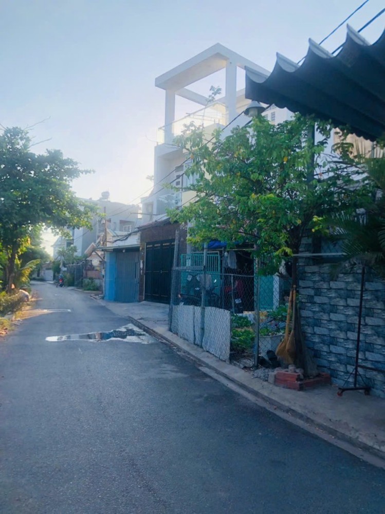 Bán nhà đường 109, Phước Long B, Q.9, Hồ Chí Minh, 4 tầng, 4PN, 3WC, diện tích 60m2, giá 6,69 tỷ,