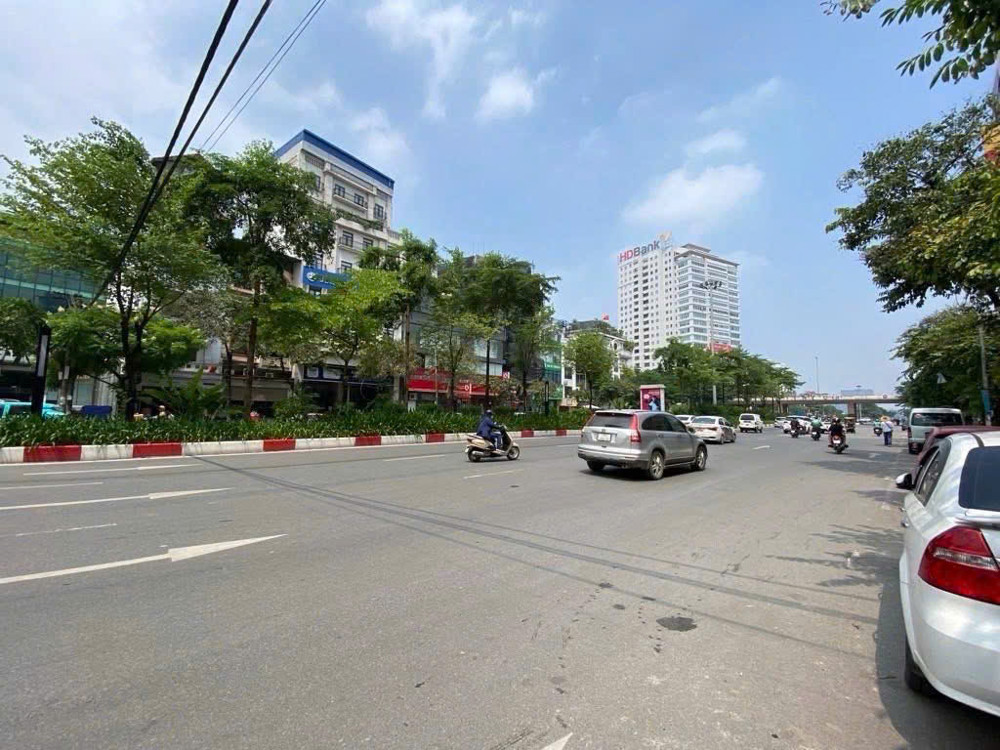 CHỦ NHÀ THIỆN CHÍ BÁN NHÀ PHỐ VÍP VĂN CAO-TT BA ĐÌNH, TÂY HỒ