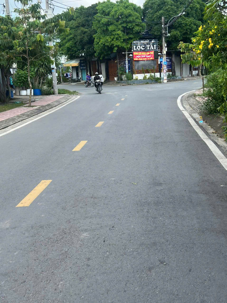 SỐC GIÁ GIẢM MẠNH 1.5T – BÁN GẤP LÔ ĐẤT TẶNG NHÀ FULL THỔ 600M² TÂN HIỆP!