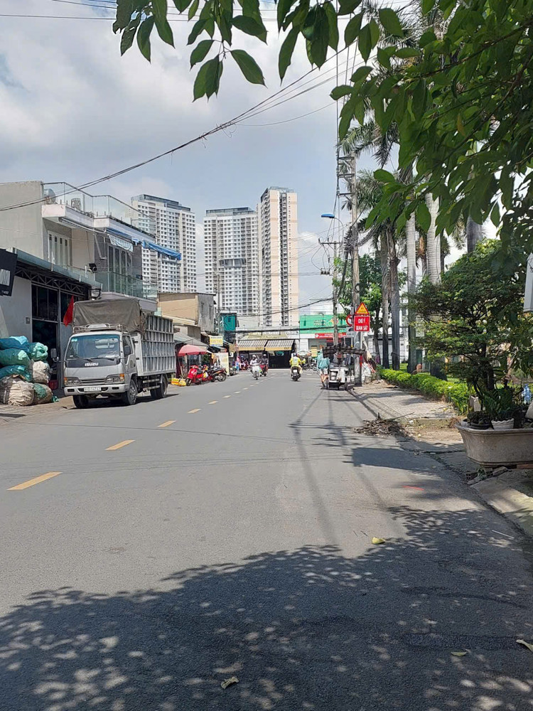 Mặt tiền Nguyễn Tư Nghiêm,Bình Trưng Tây,Diện tích 150m (7 x 22),Đường 20m