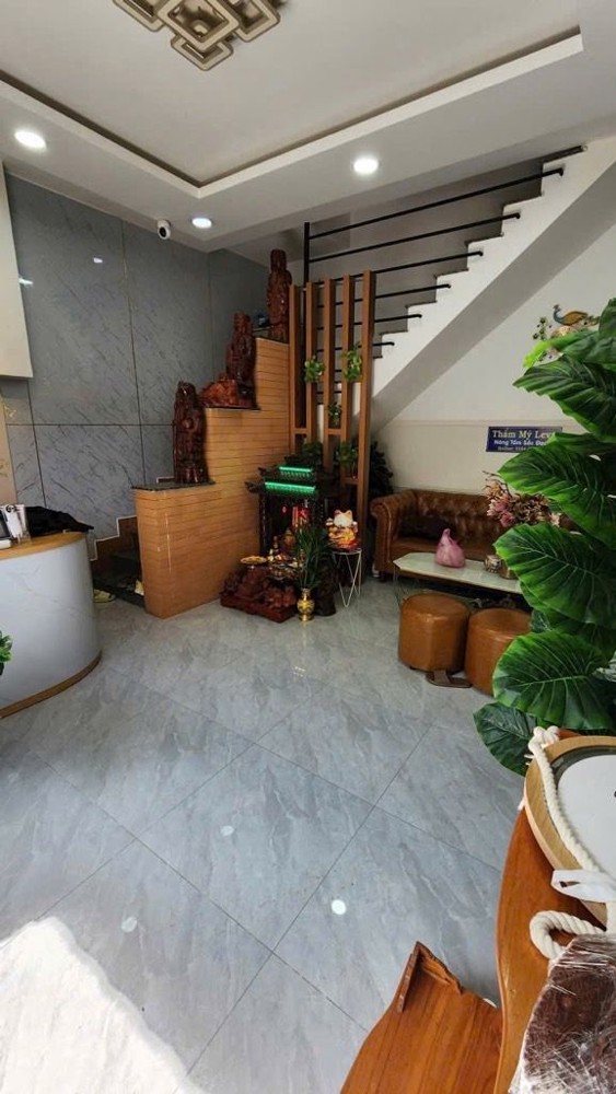 CÁCH 1 CĂN RA MẶT TIỀN - HẺM Ô TÔ THÔNG - HÀNG XÓN KHU ĐÔ THỊ VẠN PHÚC